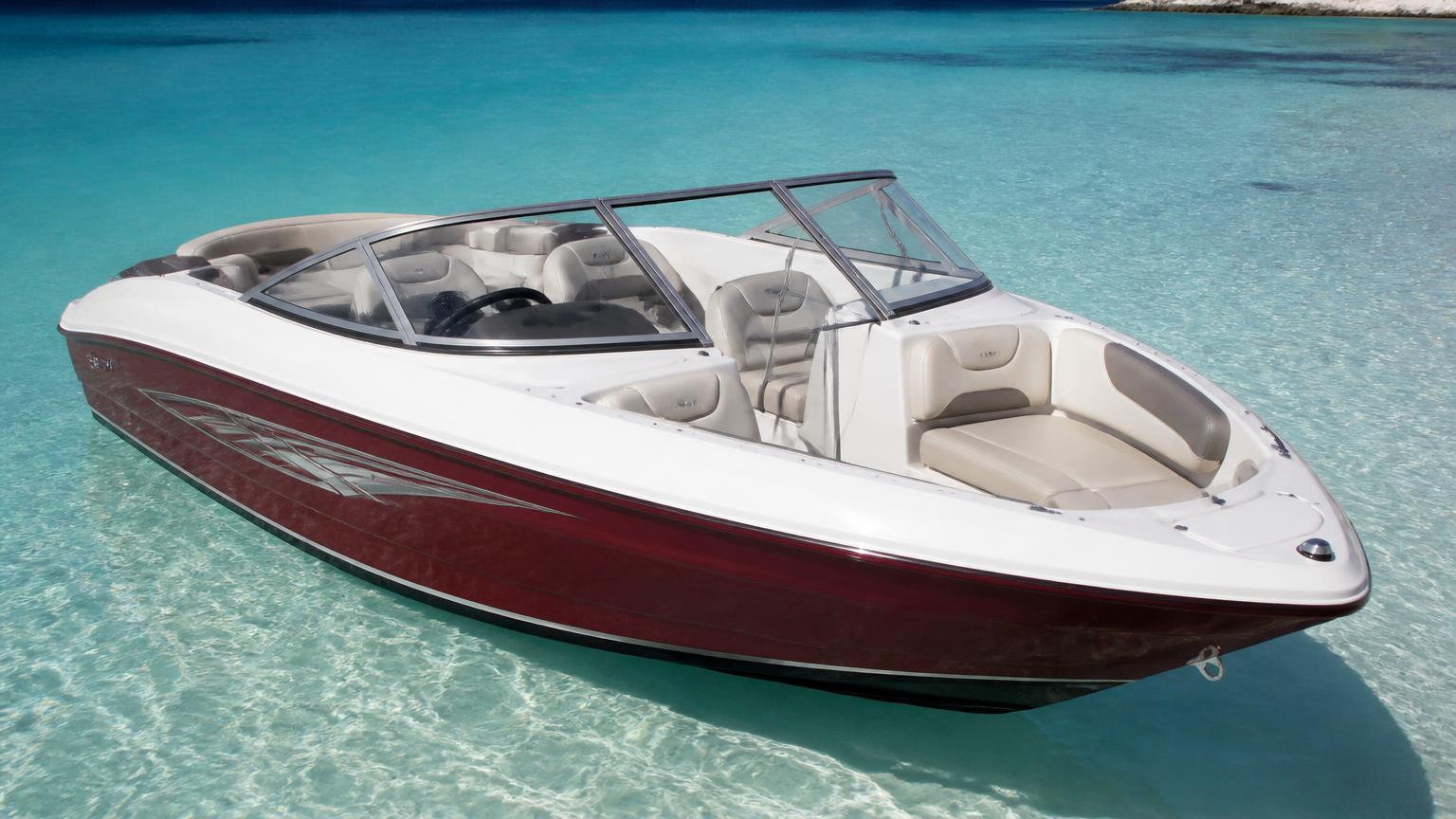 WORLD’S BEST-SELLING Bowrider Amazing Photo by www.BOWRIDER-BOATS.com — WORLD’S BEST-SELLING BOWRIDER BOAT = Bayliner 185. Images Created by www.Bowrider-Boats.com