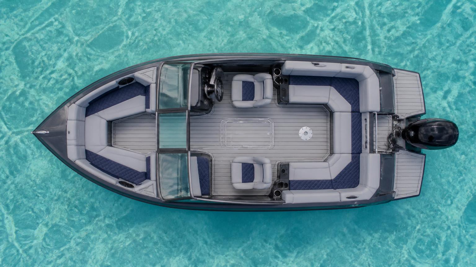 Glastron GT 205 Bowrider Amazing Photo by www.BOWRIDER-BOATS.com — Glastron GT 205 bowrider boat, on the water, 20.5 ft fibreglass hull with outboard propulsion. Images Created by www.Bowrider-Boats.com