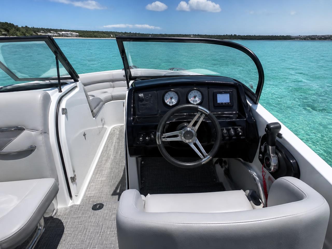 Bowrider Feature Articles — Bowrider Amazing Photo by www.BOWRIDER-BOATS.com — Bowrider Feature Articles — bowrider boat. Images Created by www.Bowrider-Boats.com