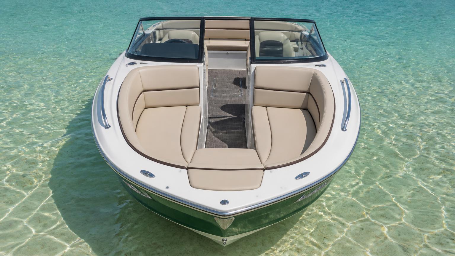 Monterey M20 Bowrider Amazing Photo by www.BOWRIDER-BOATS.com — Monterey M20 bowrider boat, on the water, 20.0 ft fibreglass hull with stern drive propulsion. Images Created by www.Bowrider-Boats.com