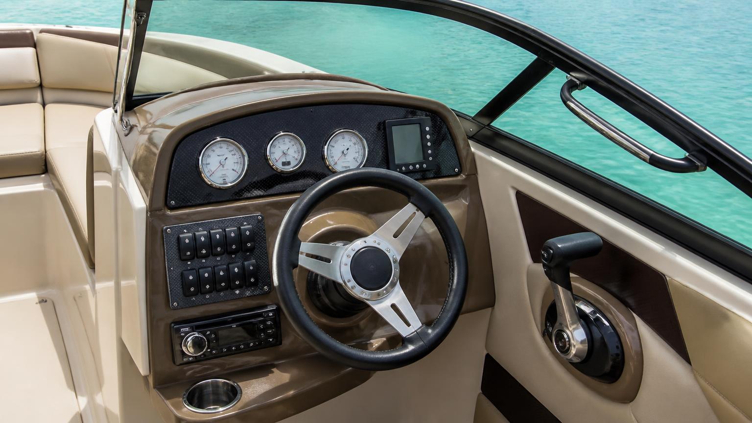Ranieri International Next 275 Bowrider Amazing Photo by www.BOWRIDER-BOATS.com — Ranieri International Next 275 bowrider boat, on the water, 27.5 ft fibreglass hull with outboard propulsion. Images Created by www.Bowrider-Boats.com