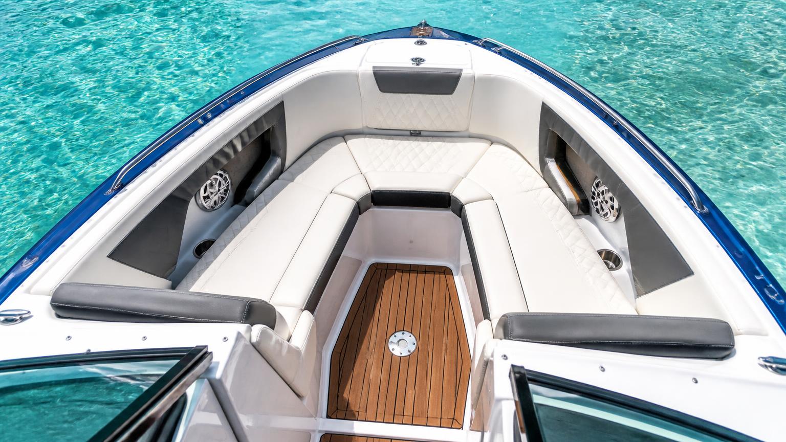 Monterey M45 Bowrider Amazing Photo by www.BOWRIDER-BOATS.com — Monterey M45 bowrider boat, on the water, 15.5 ft fibreglass hull with outboard propulsion. Images Created by www.Bowrider-Boats.com