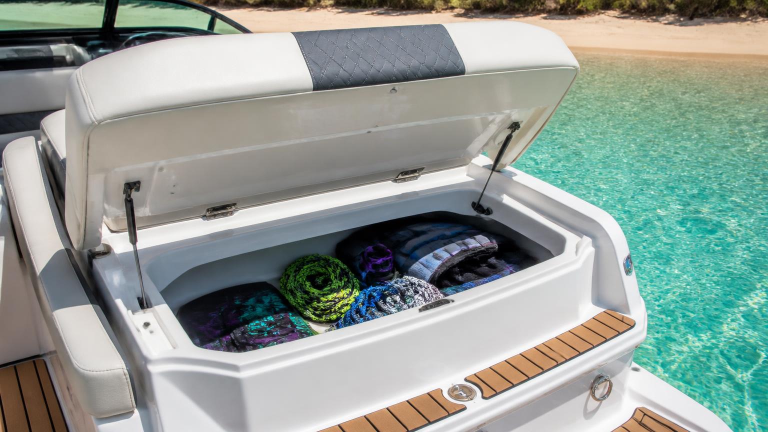 Sea Jay Aluminium Boats Avenger 5.4 Bowrider Amazing Photo by www.BOWRIDER-BOATS.com — Sea Jay Aluminium Boats Avenger 5.4 bowrider boat, on the water, 17.7 ft aluminium hull with outboard propulsion. Images Created by www.Bowrider-Boats.com