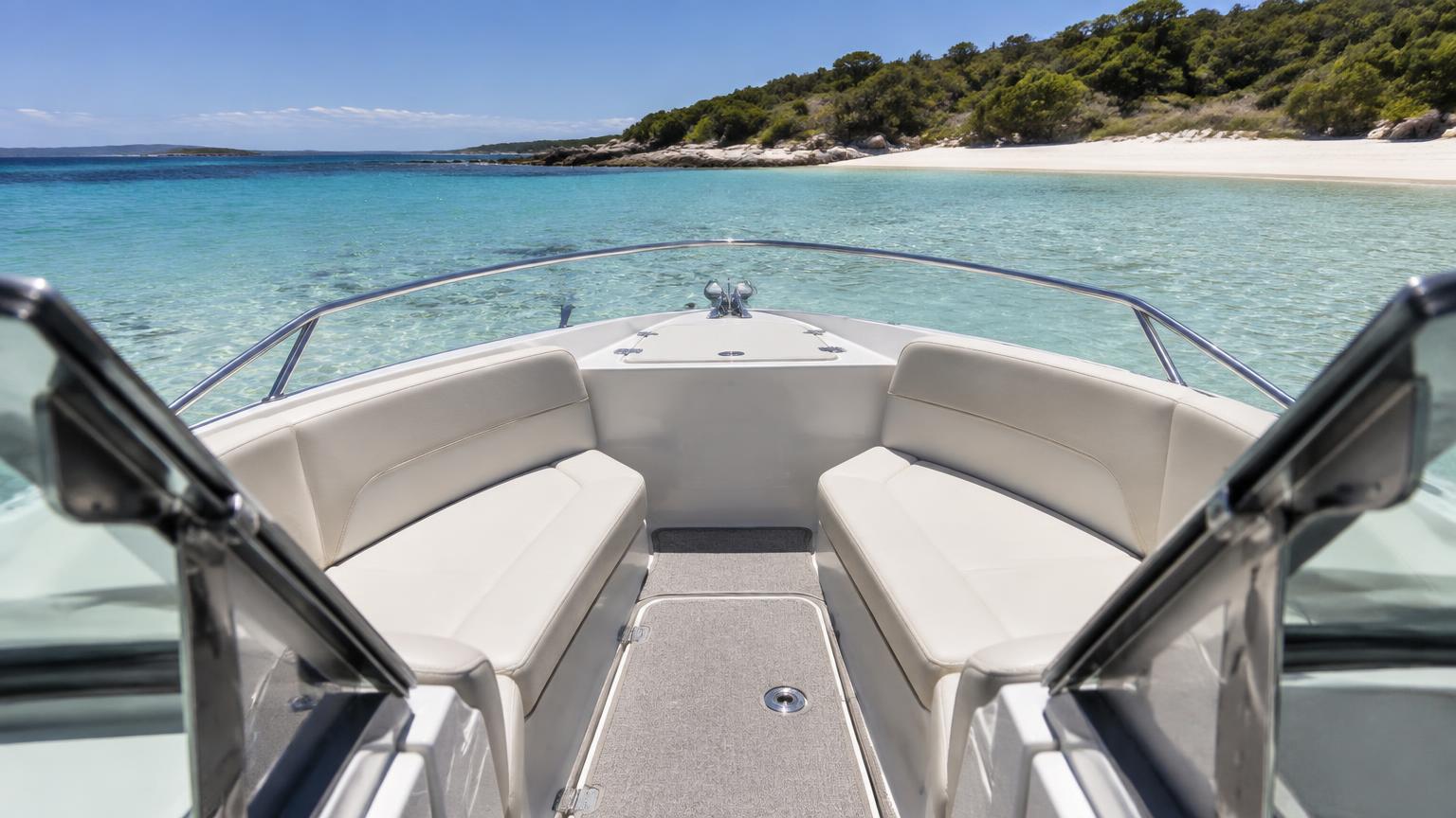 Coraline Coraline 5.4 Bowrider Amazing Photo by www.BOWRIDER-BOATS.com — Coraline Coraline 5.4 Bowrider bowrider boat, on the water, 17.7 ft aluminium hull with outboard propulsion. Images Created by www.Bowrider-Boats.com